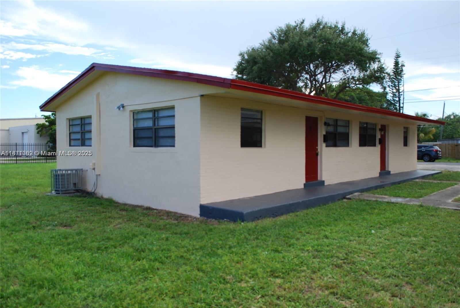 300 NW 5th Ter #1