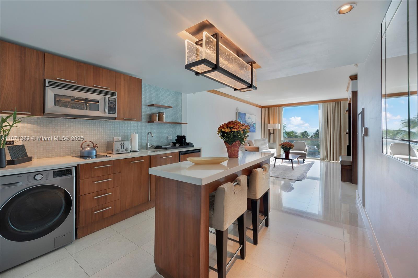 image Carillon Condos1