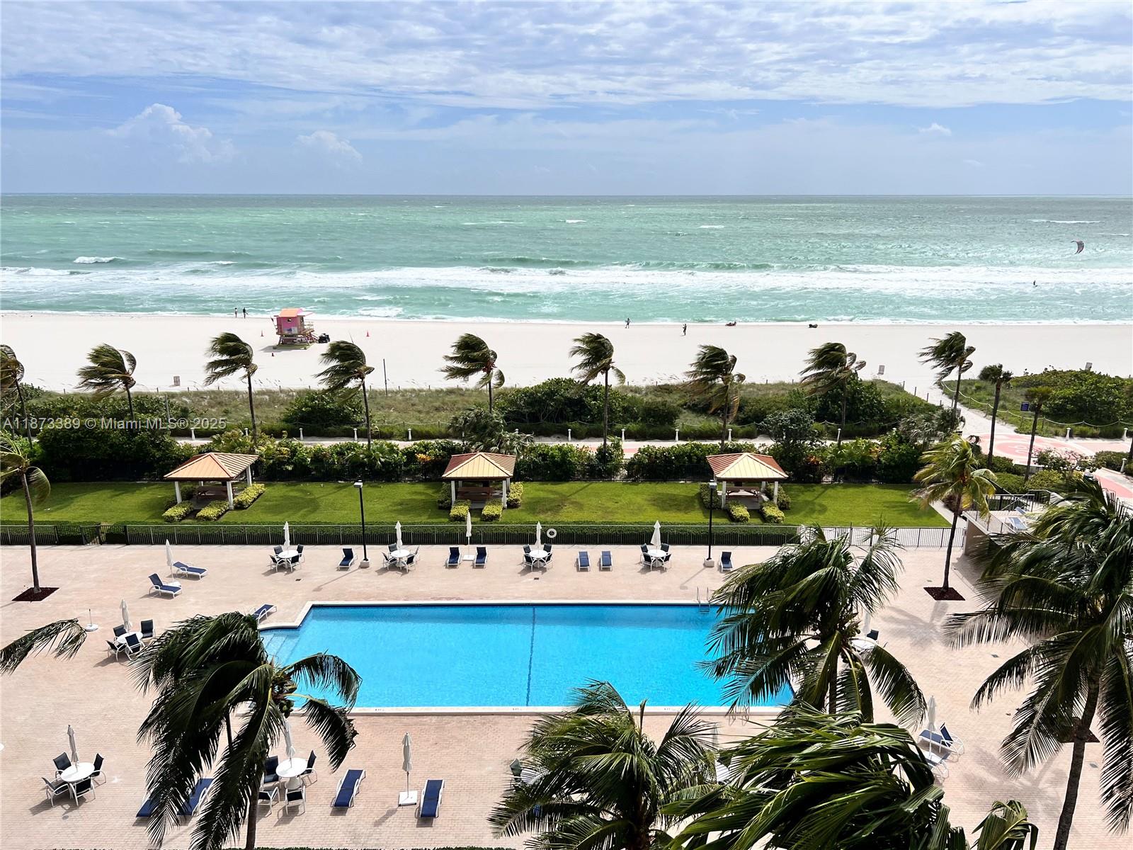 2625 Collins Ave #804