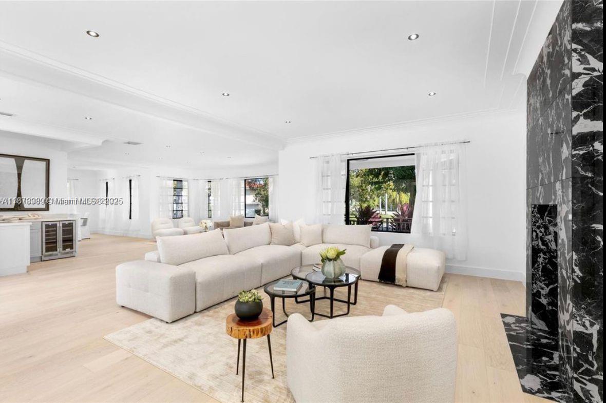 4444 Adams Ave Miami Beach, FL 33140