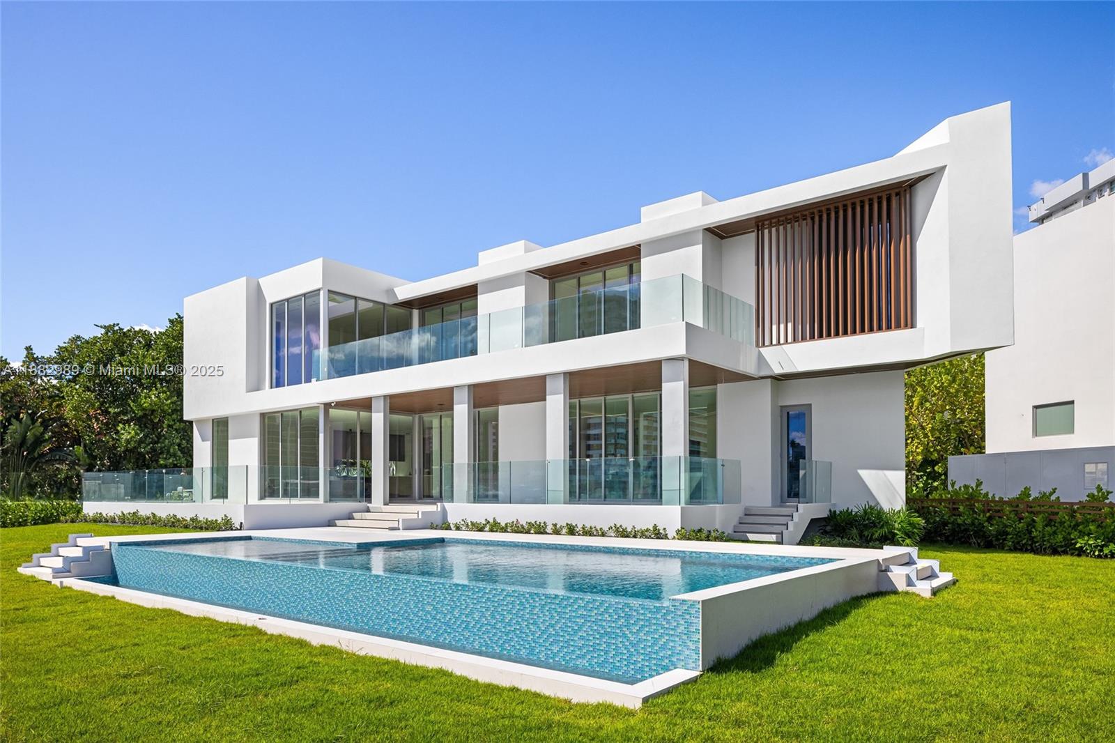 503 Palm Dr Hallandale Beach, FL 33009 503 Palm Dr Hallandale Beach, FL 33009