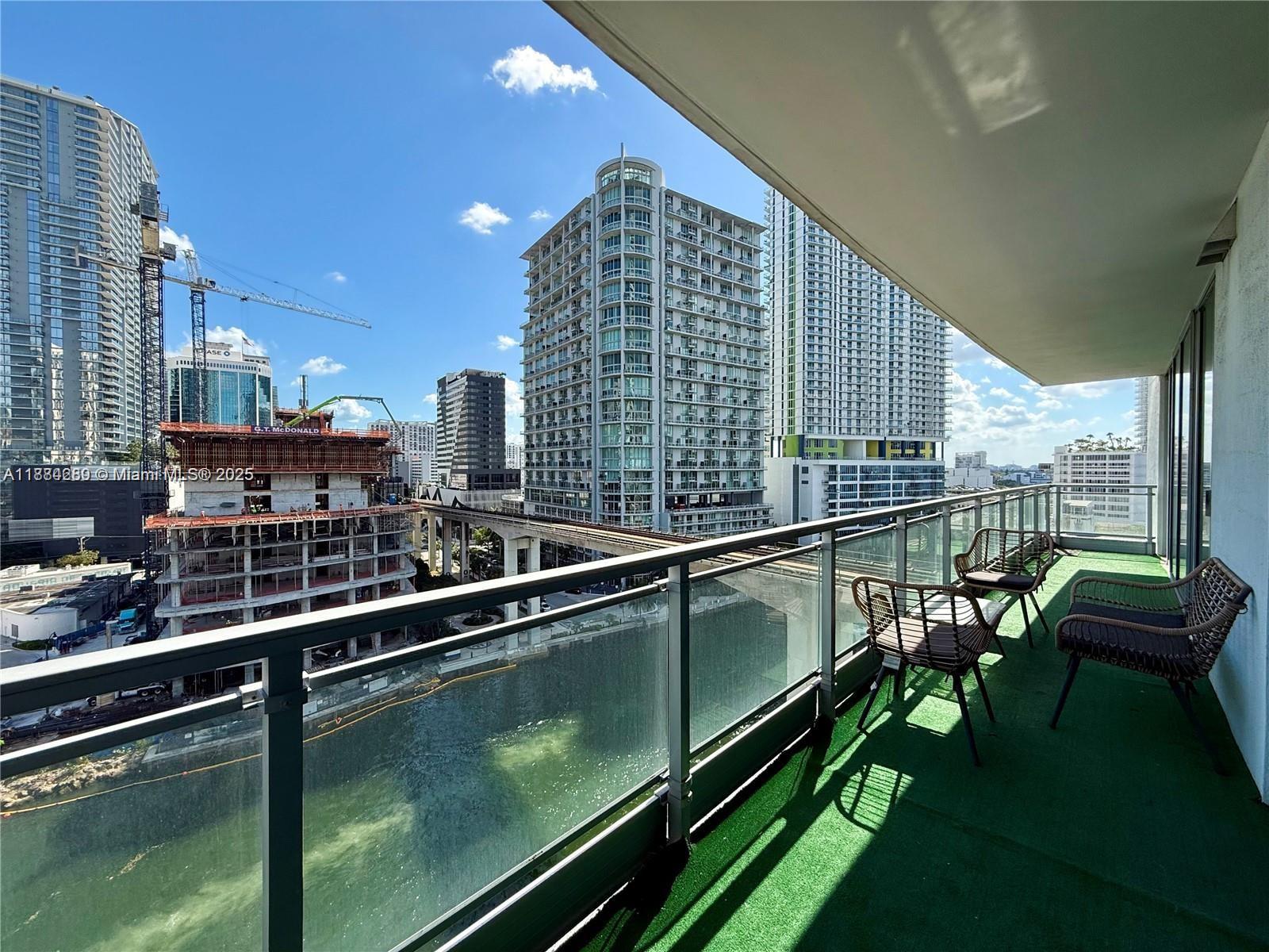 image Mint Condo11
