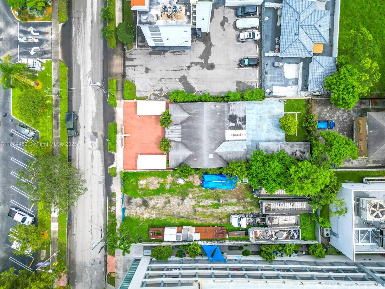 2524 SW 6th St Miami, FL 33135