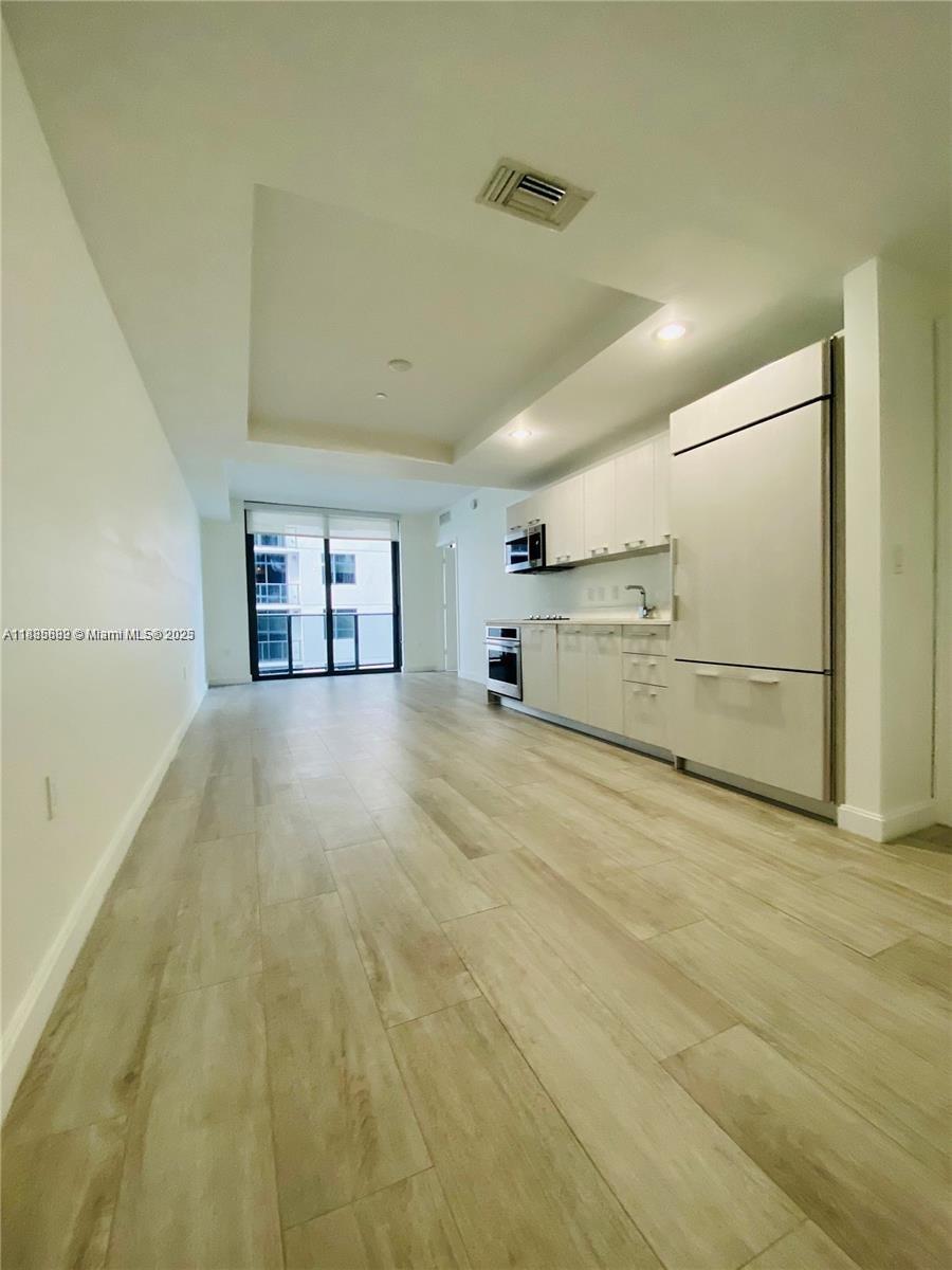55 SW 9th St #3809