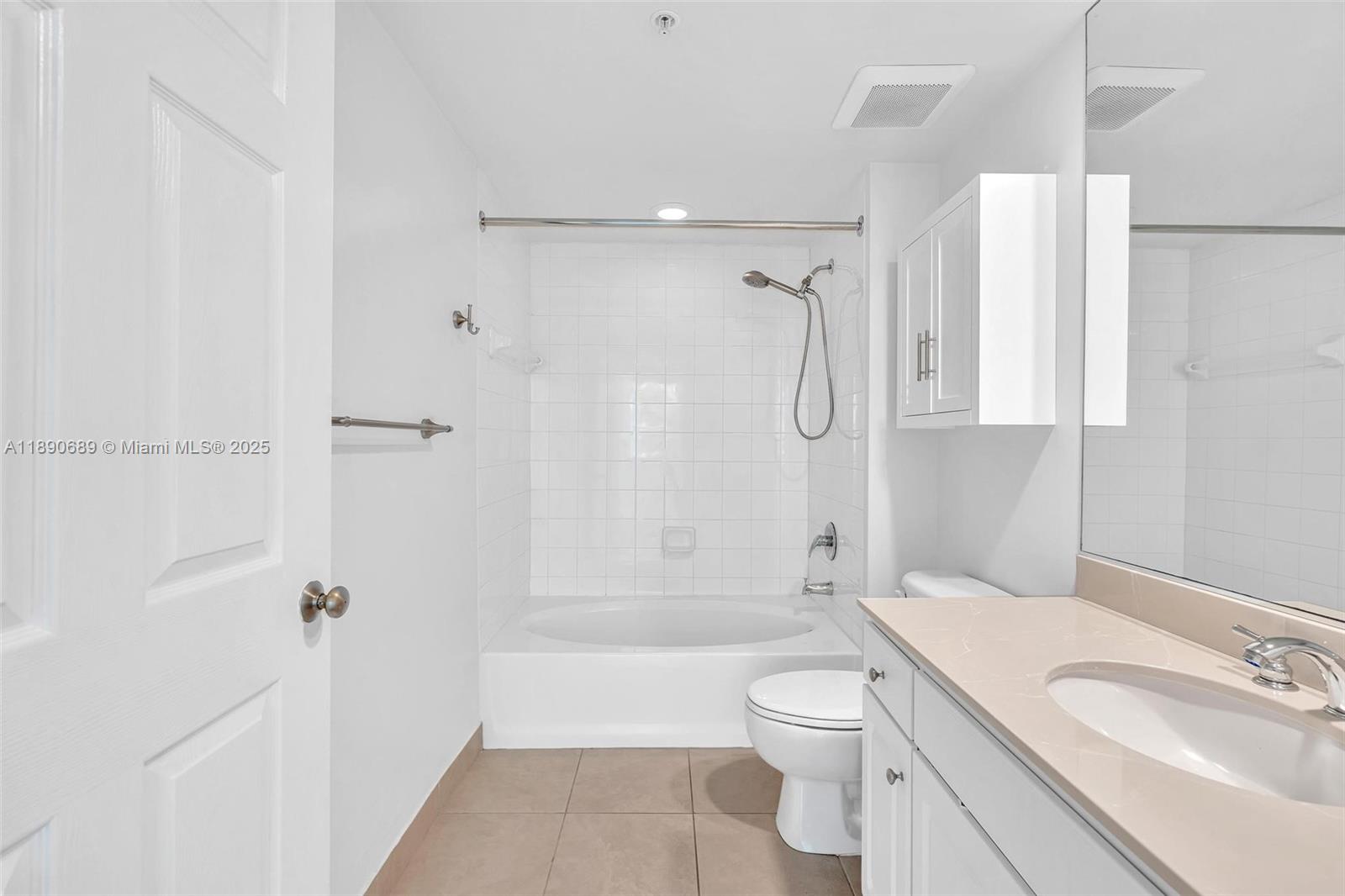 2000 N Bayshore Dr #227 Miami, FL 33137