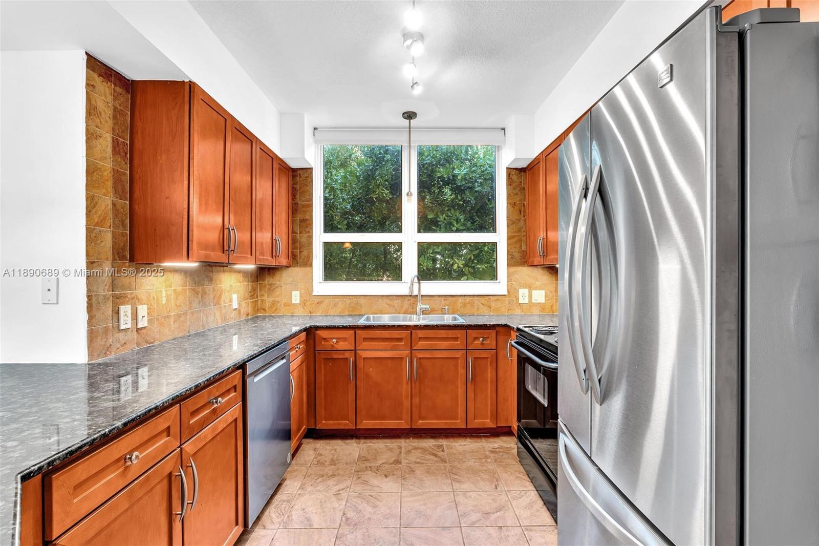 2000 N Bayshore Dr #227 Miami, FL 33137