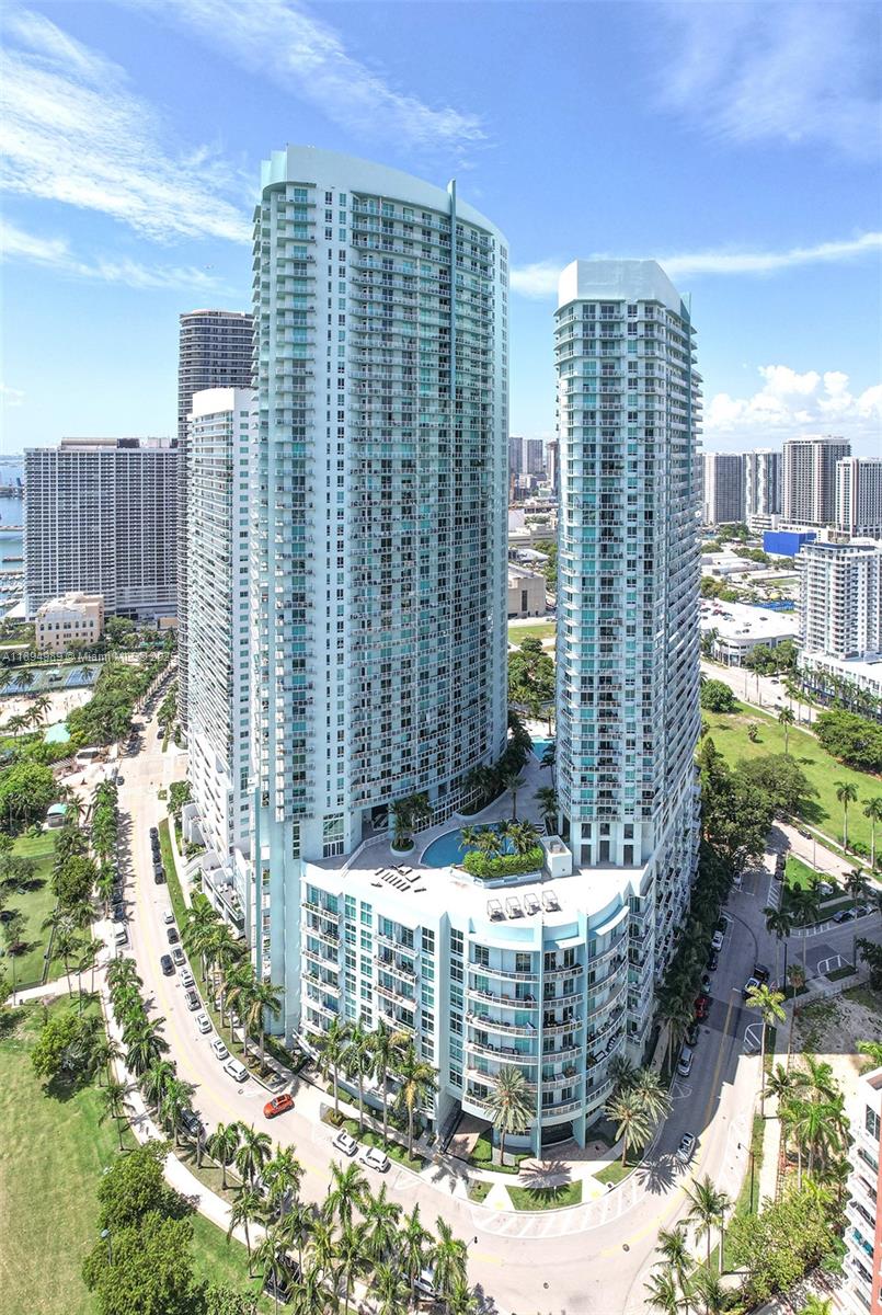 1900 N Bayshore Dr #4019