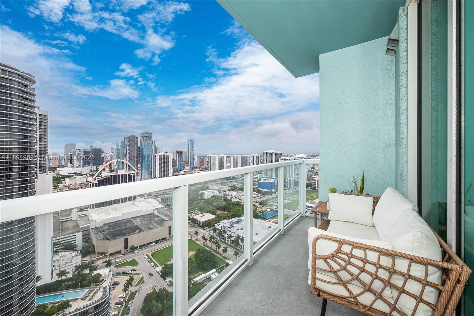 image Quantum On The Bay North20