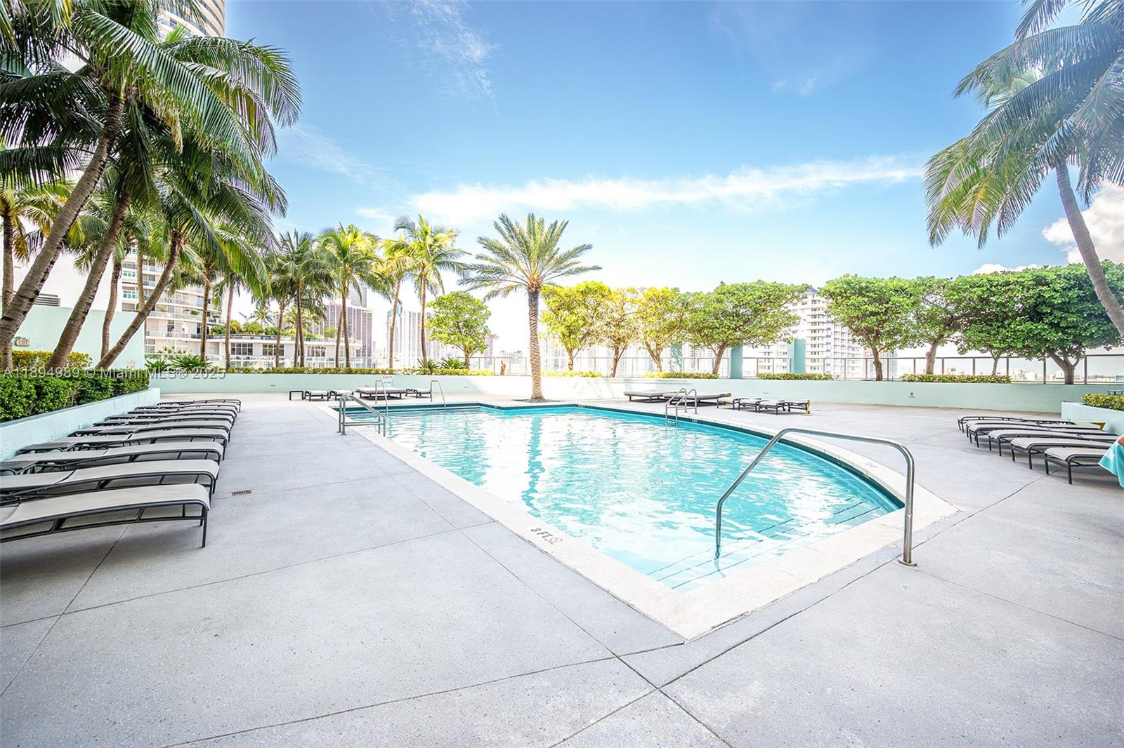 image Quantum On The Bay North35