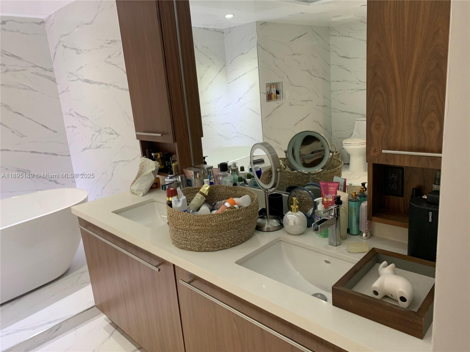 9401 Collins Ave #305 Surfside, FL 33154