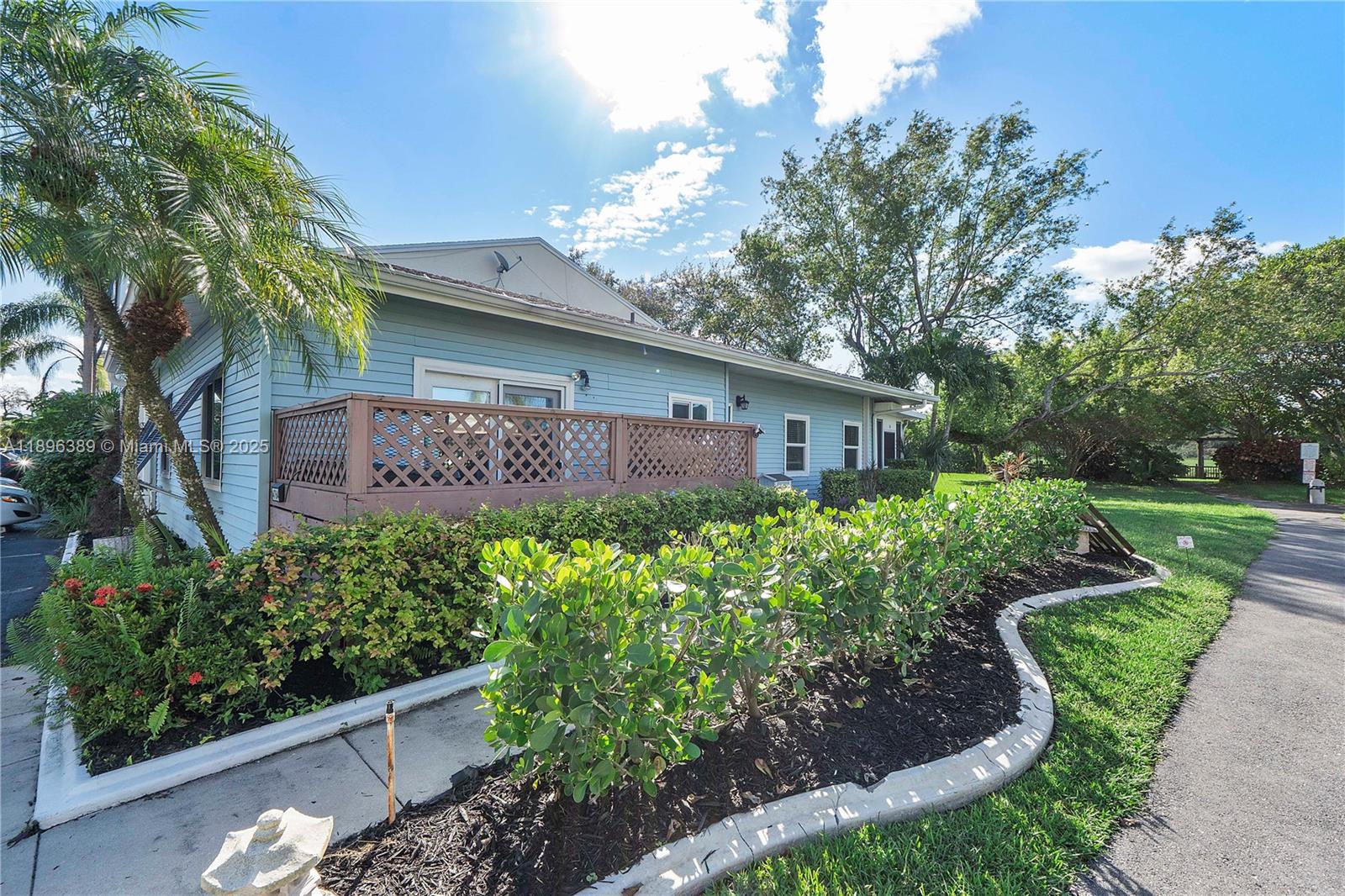 4764 S Hemingway Cir Margate, FL 33063