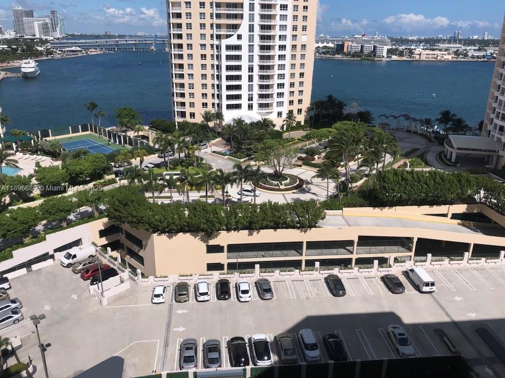 540 Brickell Key Dr #1706