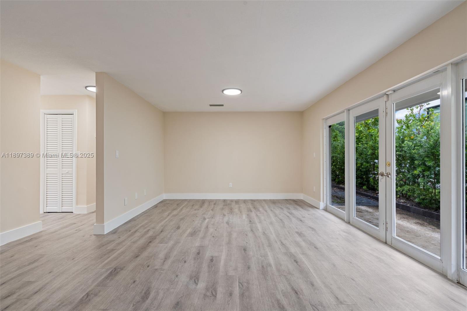 50 SW 26th Rd Miami, FL 33129