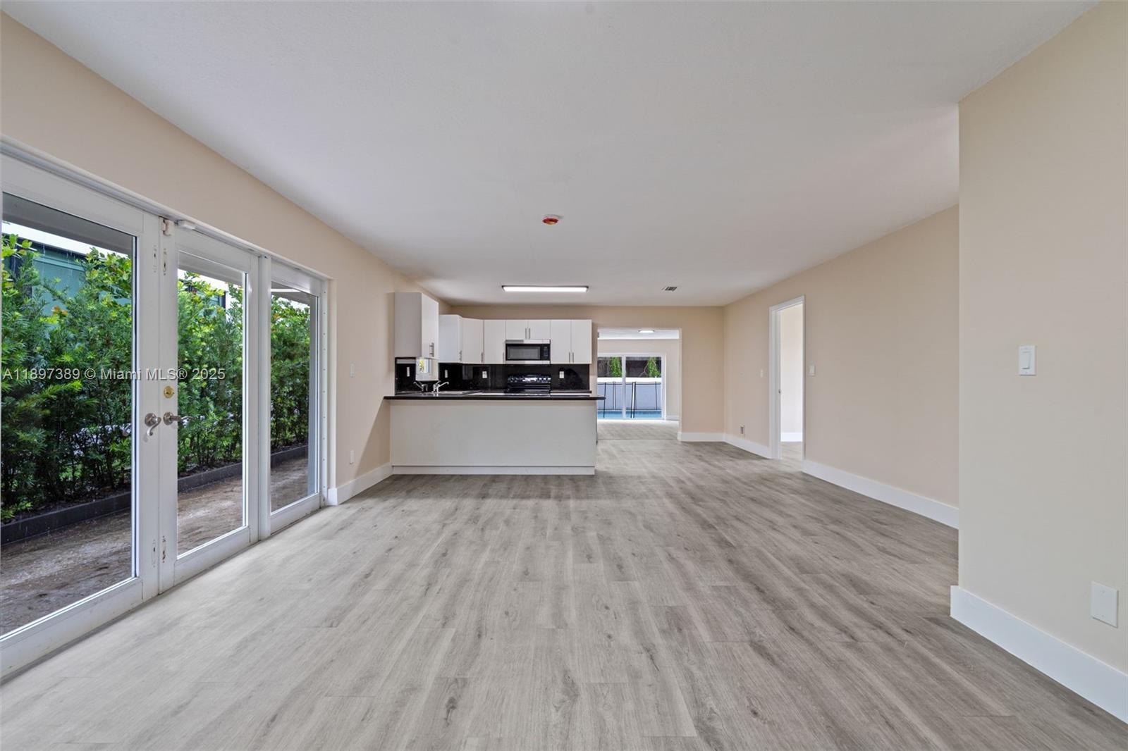 50 SW 26th Rd Miami, FL 33129