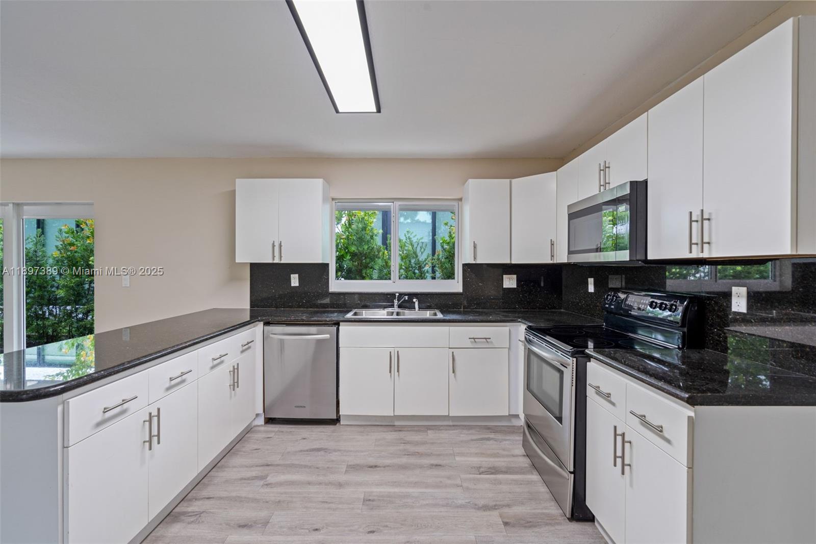 50 SW 26th Rd Miami, FL 33129