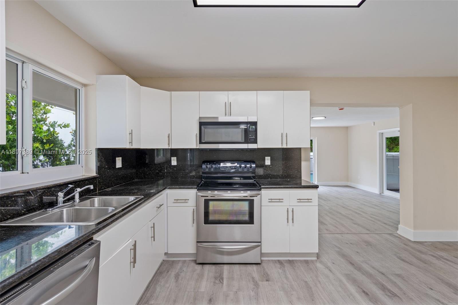 50 SW 26th Rd Miami, FL 33129