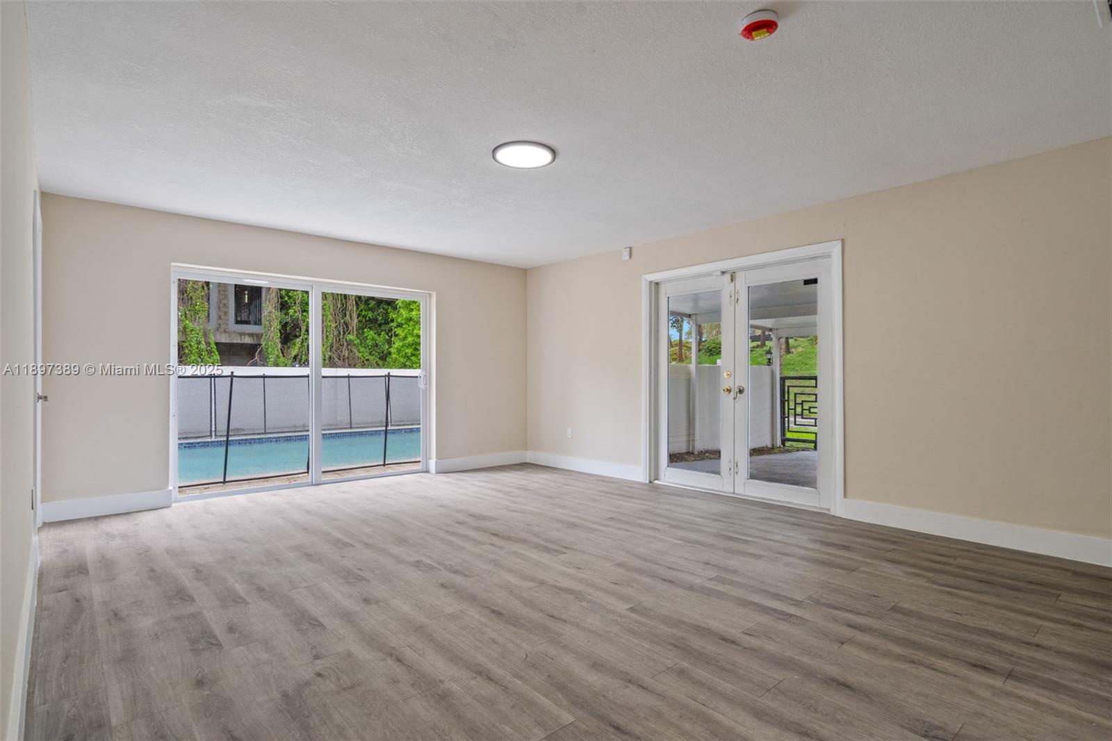 50 SW 26th Rd Miami, FL 33129