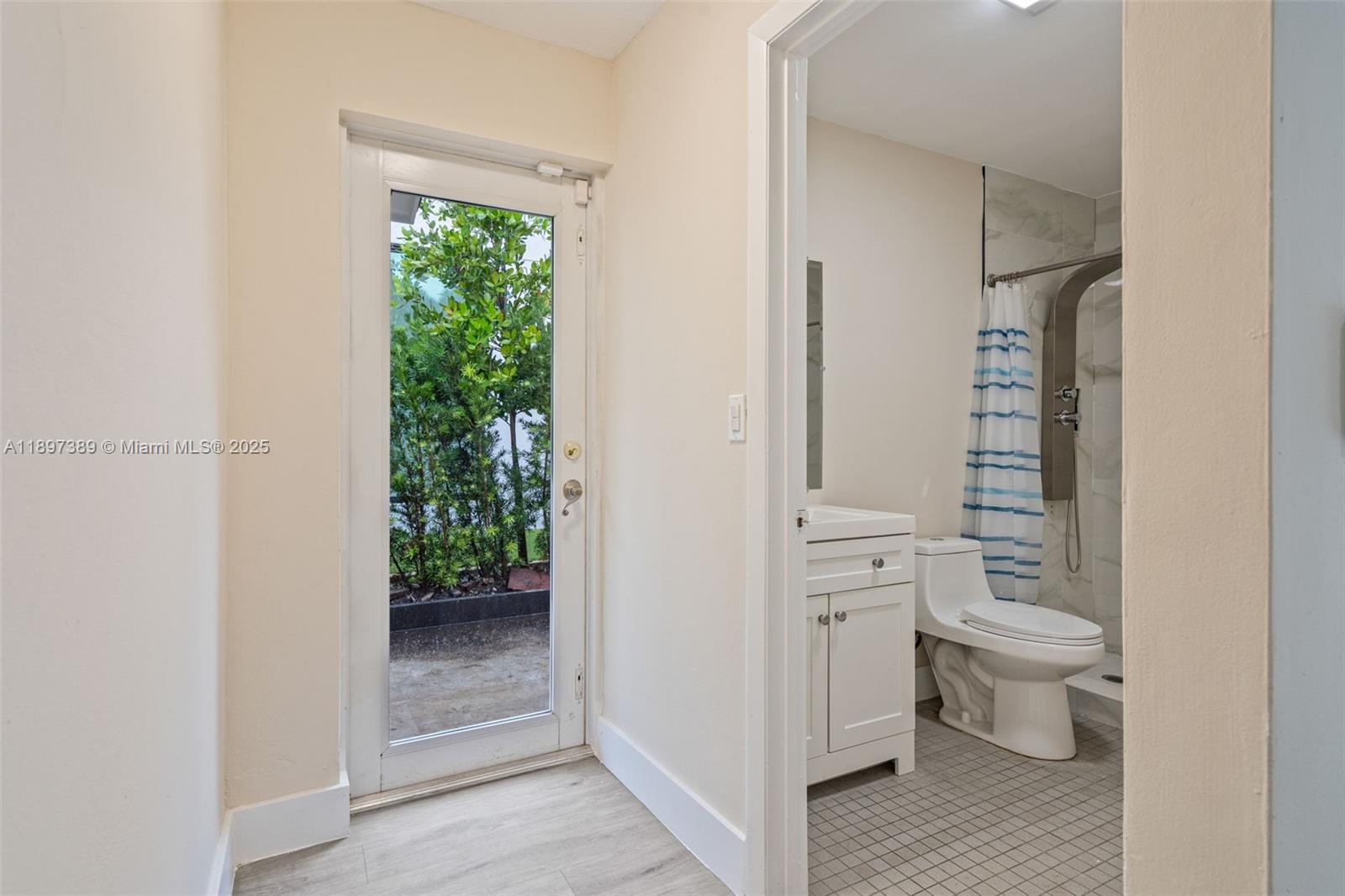 50 SW 26th Rd Miami, FL 33129