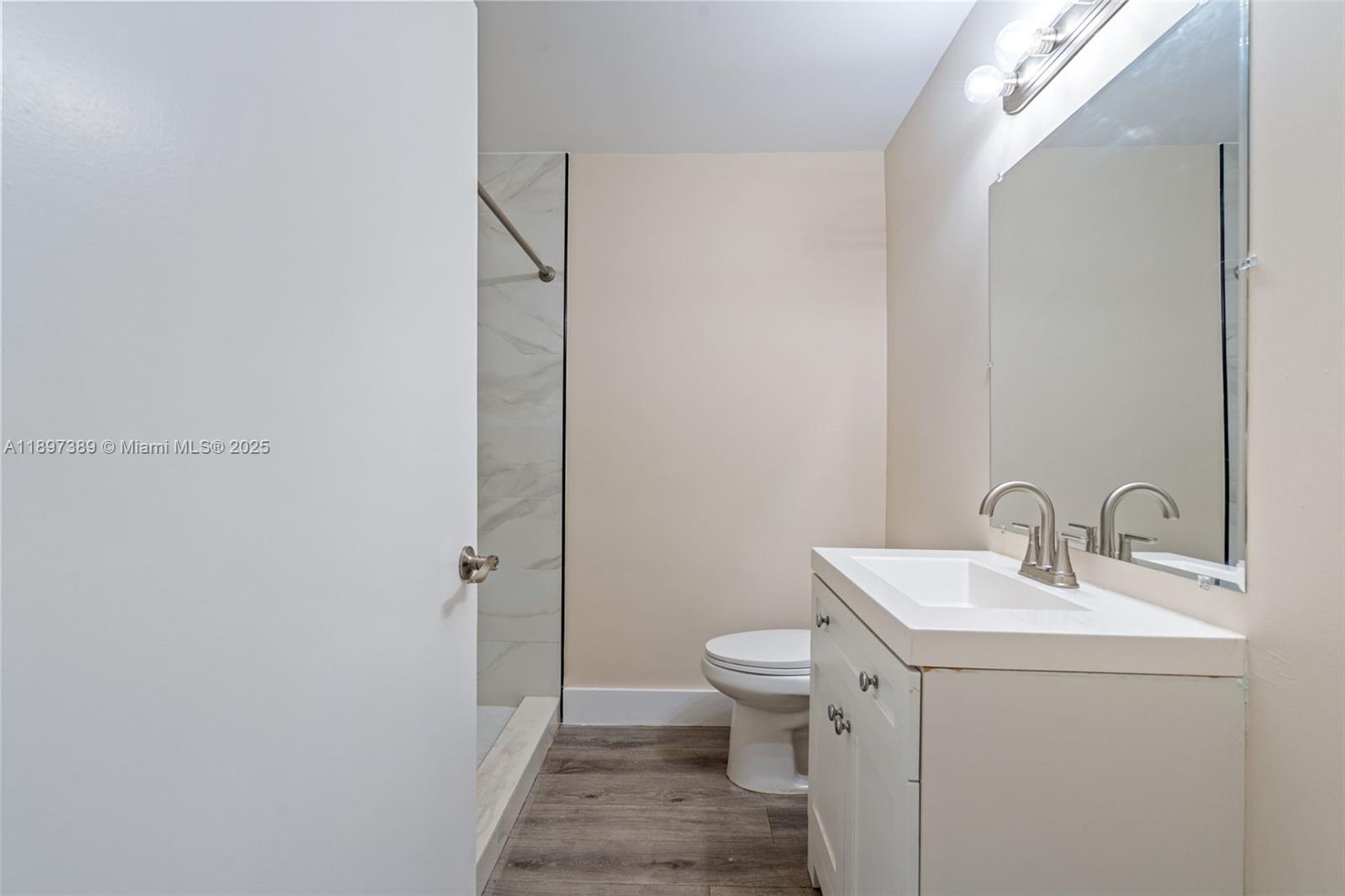 50 SW 26th Rd Miami, FL 33129