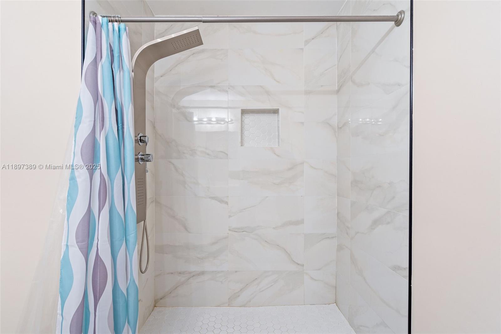 50 SW 26th Rd Miami, FL 33129