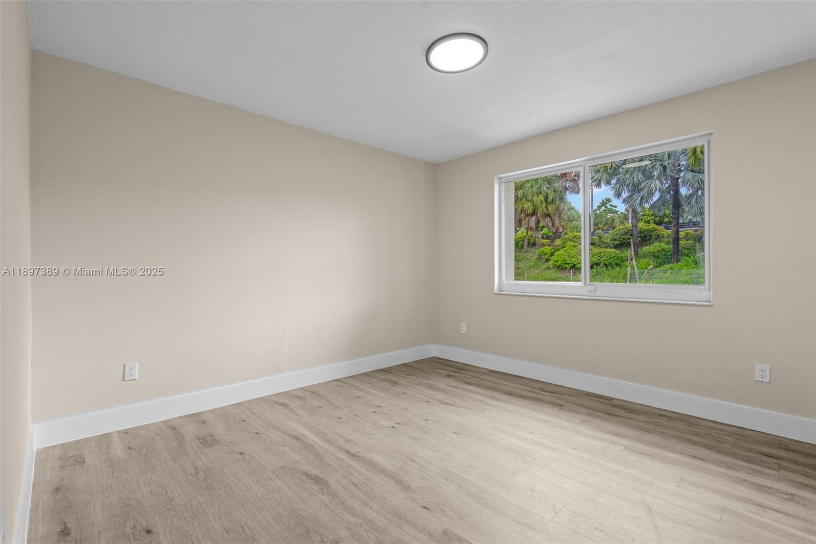 50 SW 26th Rd Miami, FL 33129