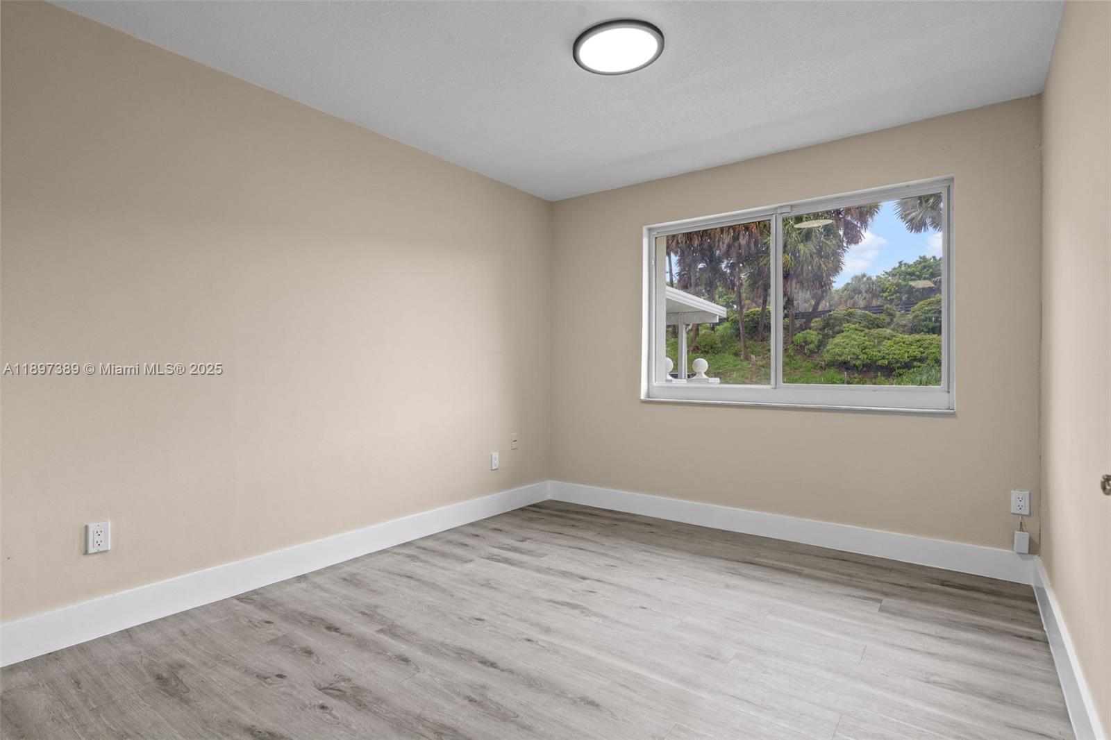 50 SW 26th Rd Miami, FL 33129