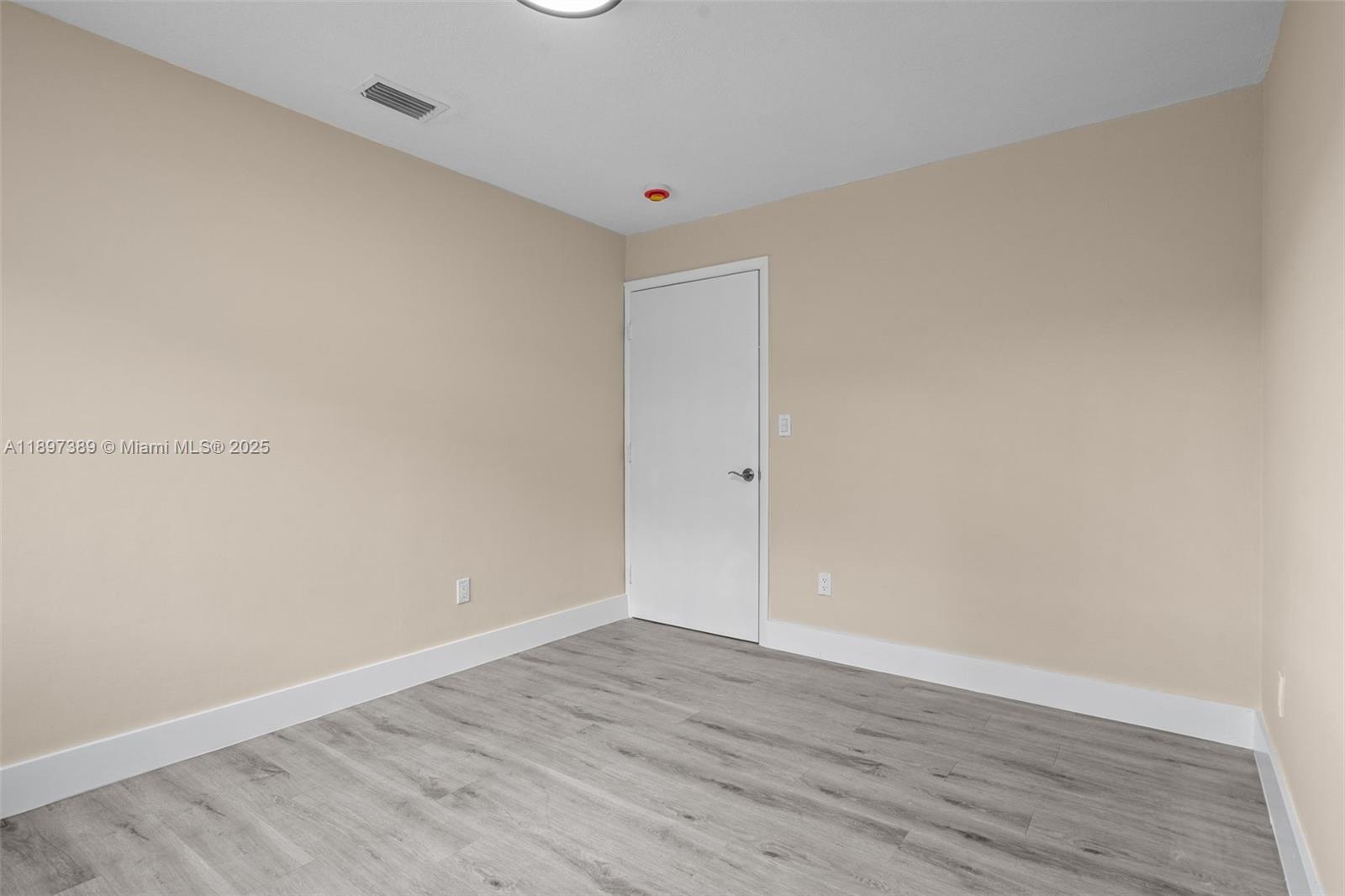 50 SW 26th Rd Miami, FL 33129