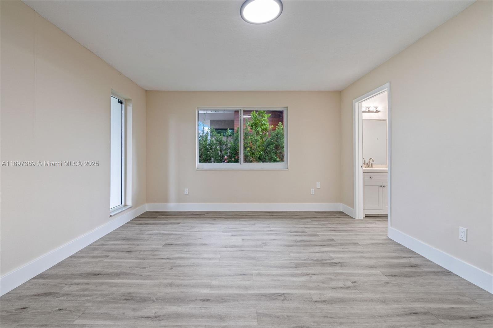 50 SW 26th Rd Miami, FL 33129