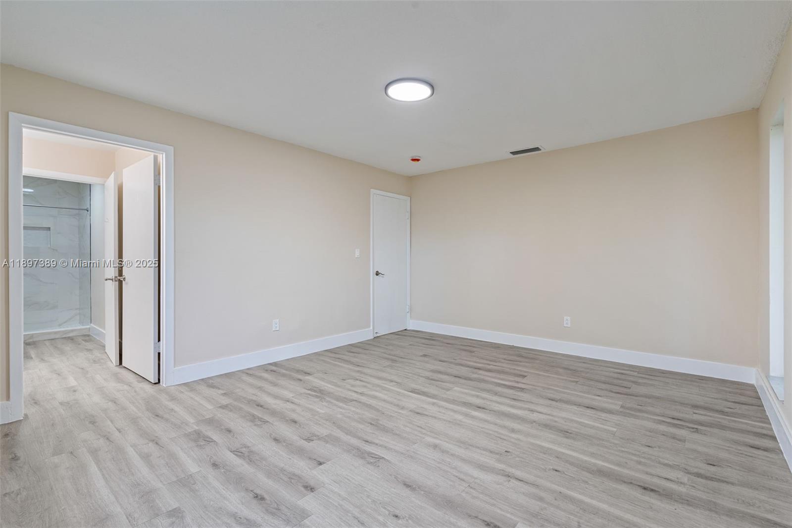 50 SW 26th Rd Miami, FL 33129