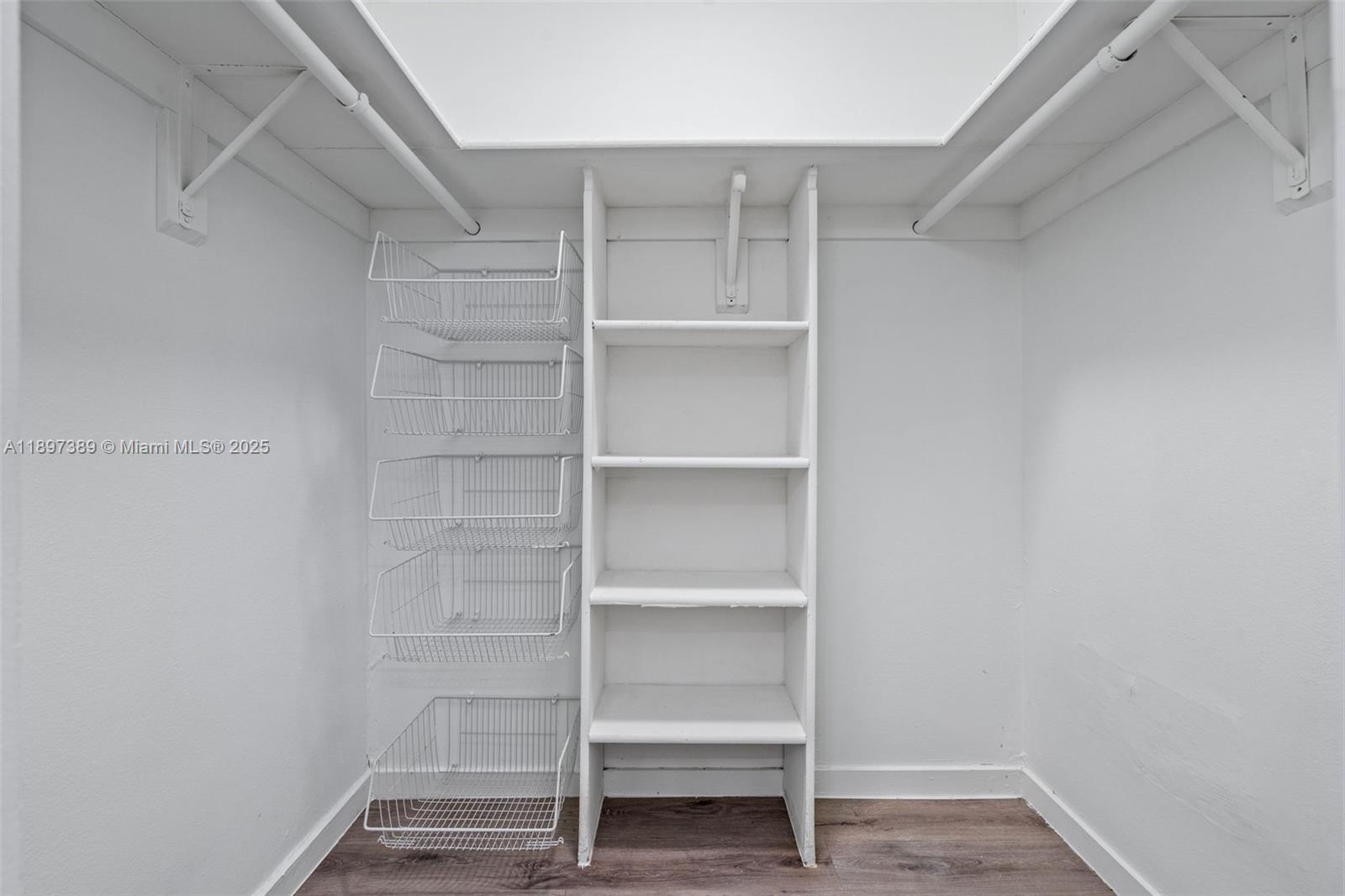 50 SW 26th Rd Miami, FL 33129