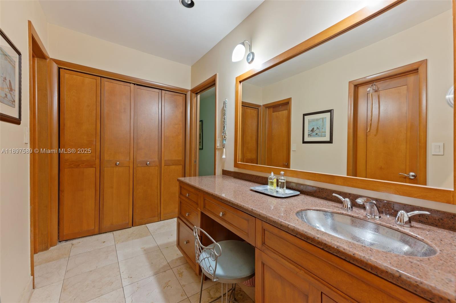 15625 SW 73rd Ct Palmetto Bay, FL 33157