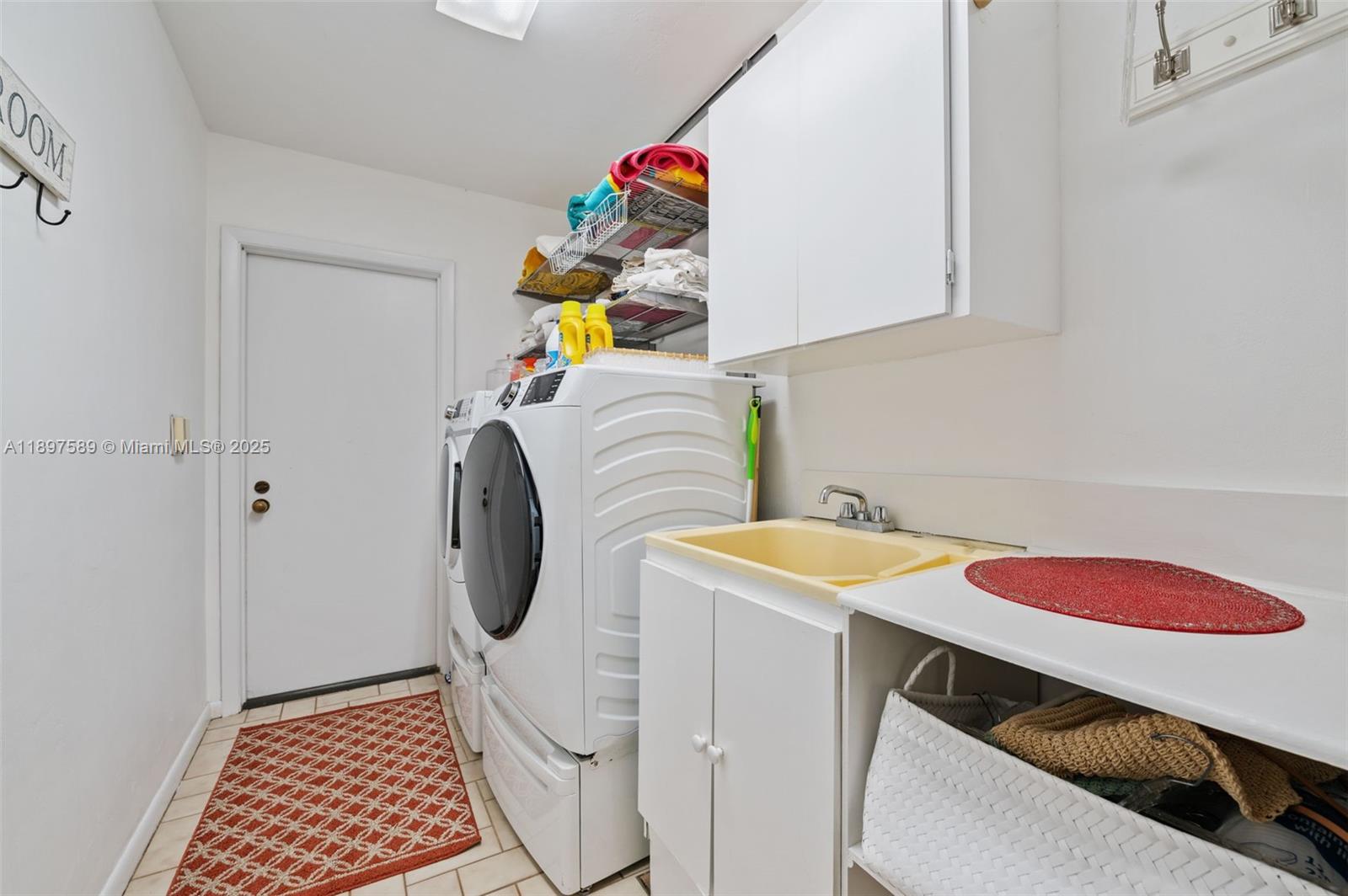 15625 SW 73rd Ct Palmetto Bay, FL 33157