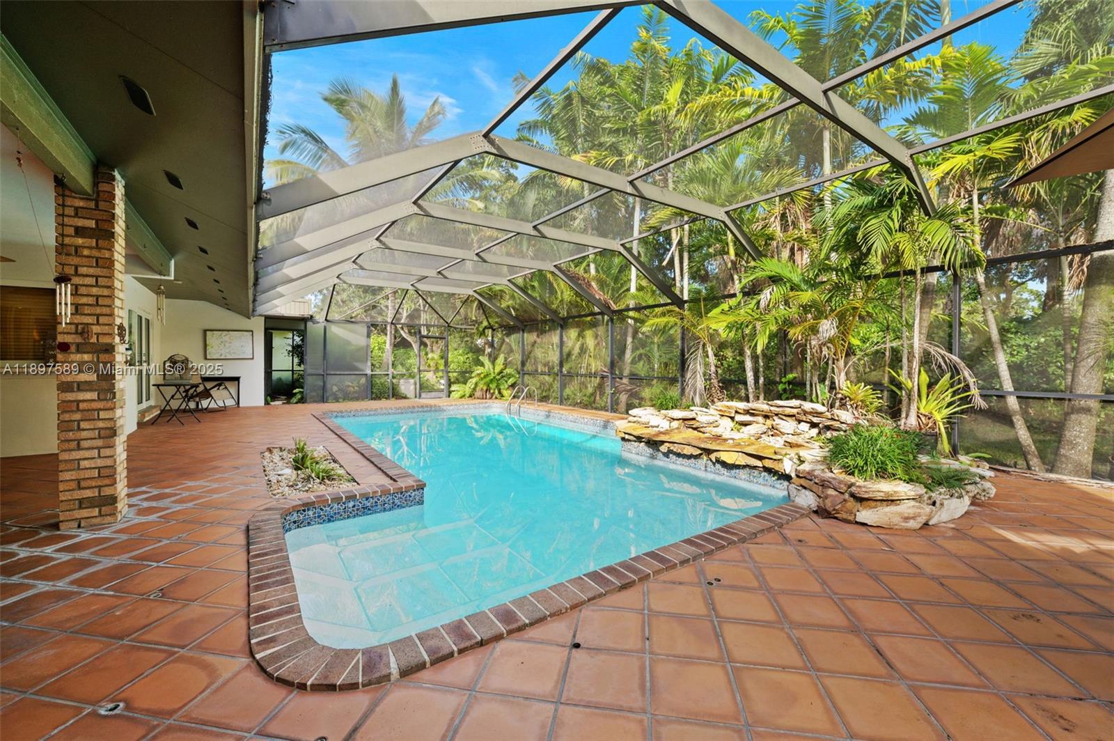 15625 SW 73rd Ct Palmetto Bay, FL 33157