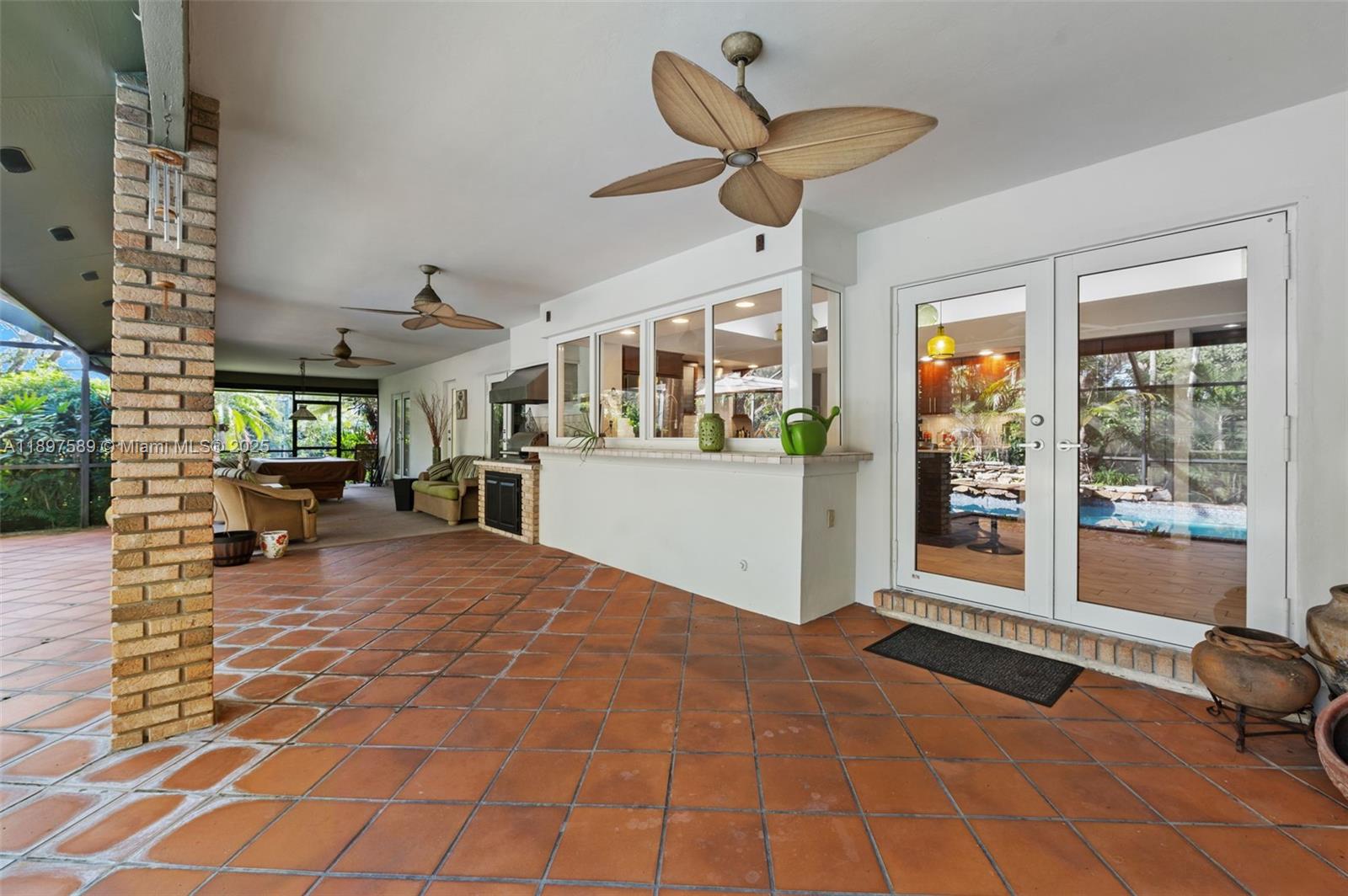 15625 SW 73rd Ct Palmetto Bay, FL 33157