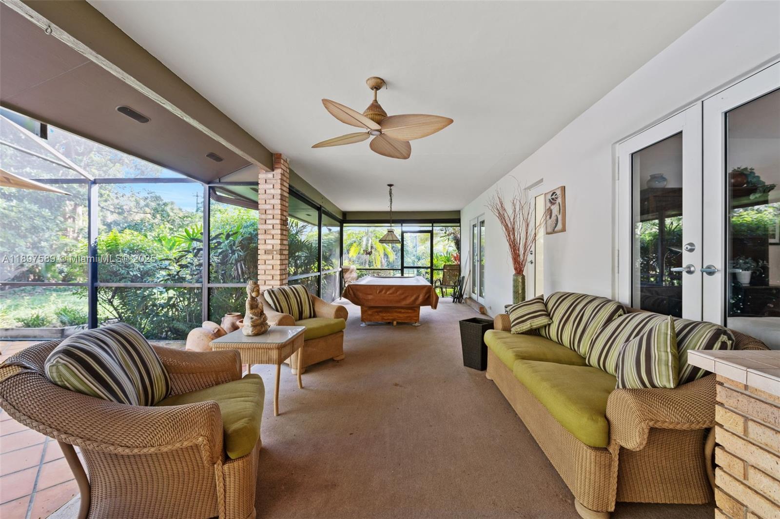 15625 SW 73rd Ct Palmetto Bay, FL 33157