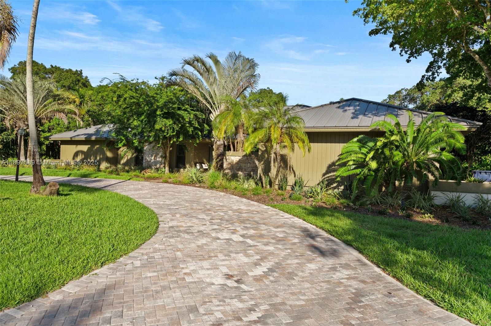 15625 SW 73rd Ct Palmetto Bay, FL 33157