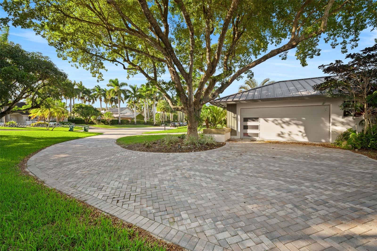 15625 SW 73rd Ct Palmetto Bay, FL 33157