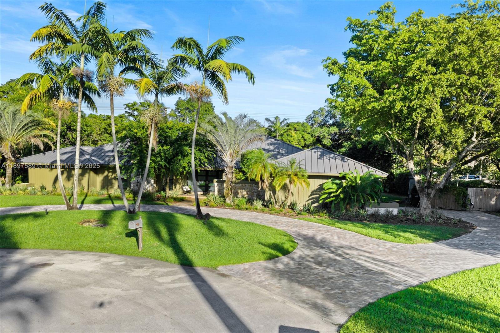 15625 SW 73rd Ct Palmetto Bay, FL 33157