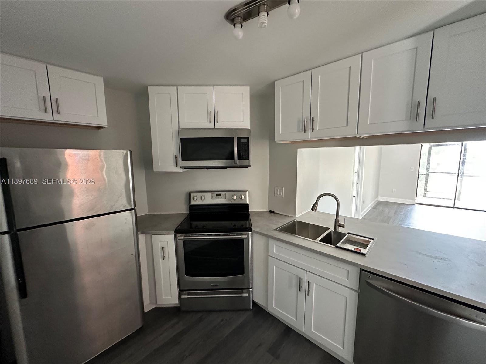 855 NE 209th St #103-34 Miami, FL 33179