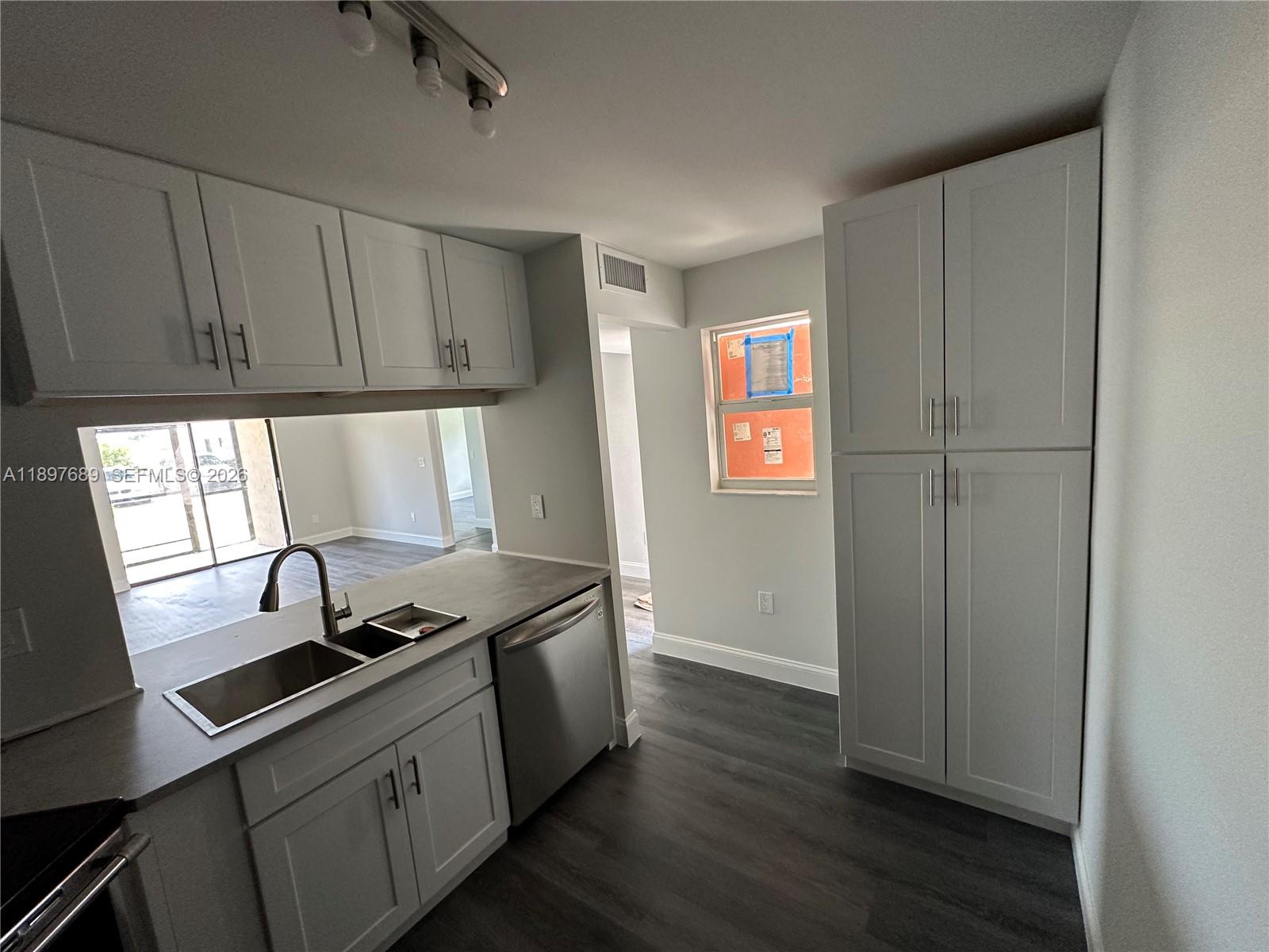 855 NE 209th St #103-34 Miami, FL 33179