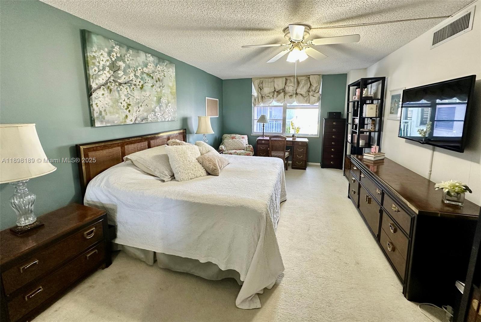 image Winston Towers 50012