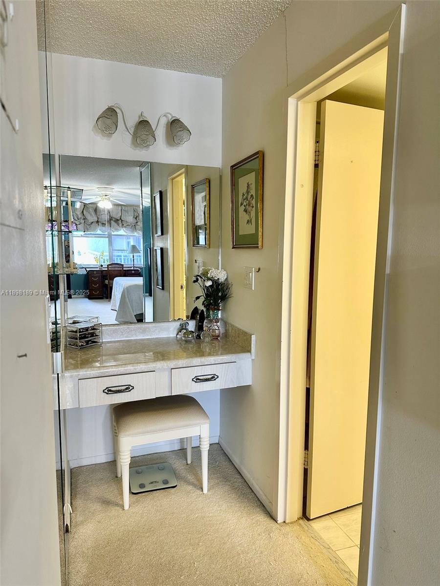 image Winston Towers 50015