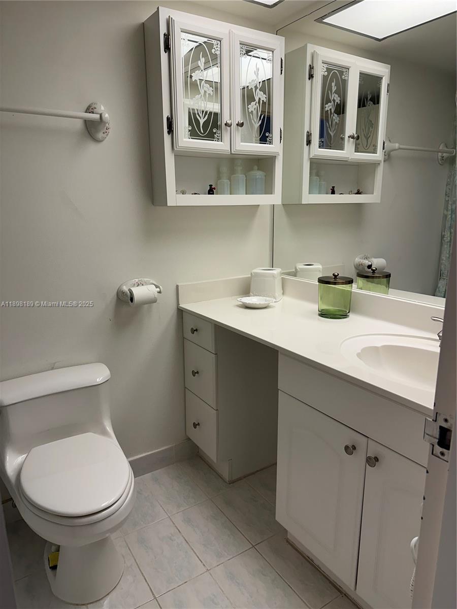 image Winston Towers 50016