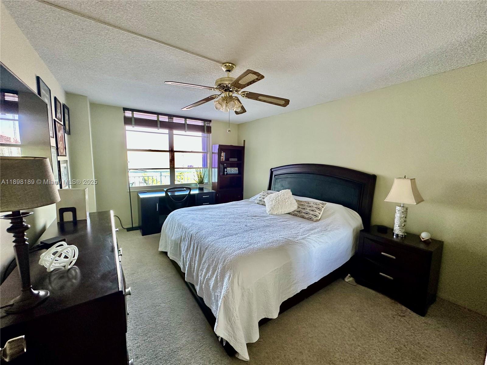 image Winston Towers 50017