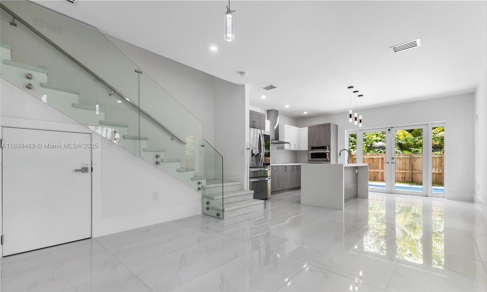 3140 Carter St #3140 Miami, FL 33133