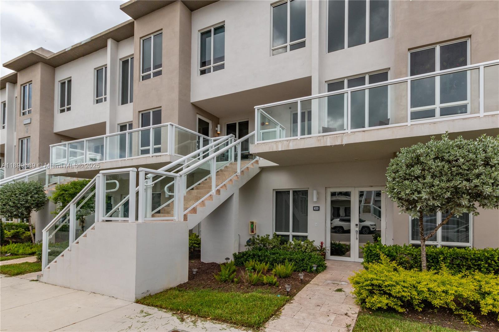 10245 NW 63rd Ter #207