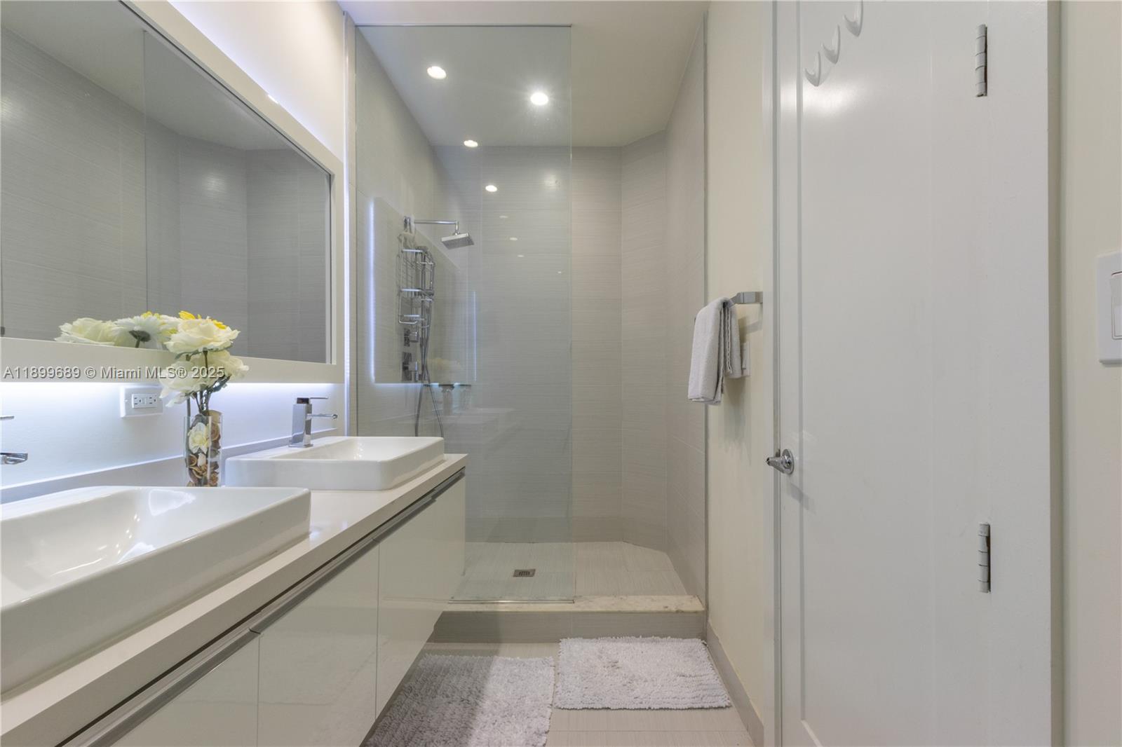 10245 NW 63rd Ter #207 Doral, FL 33178