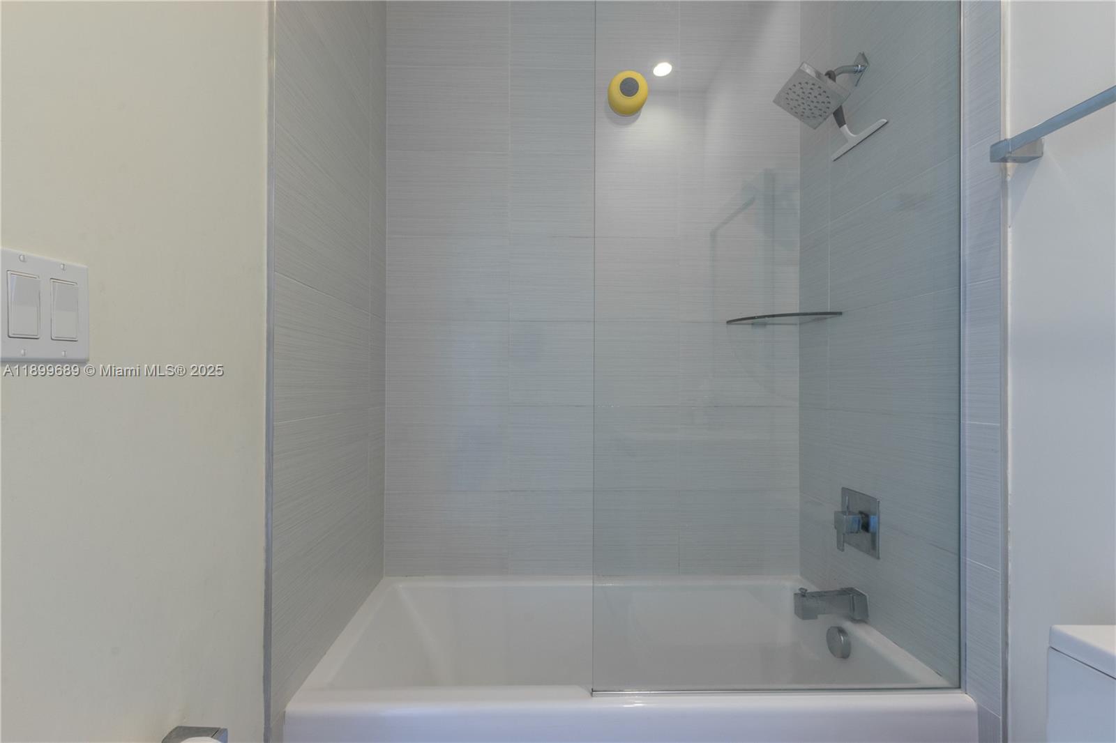 10245 NW 63rd Ter #207 Doral, FL 33178