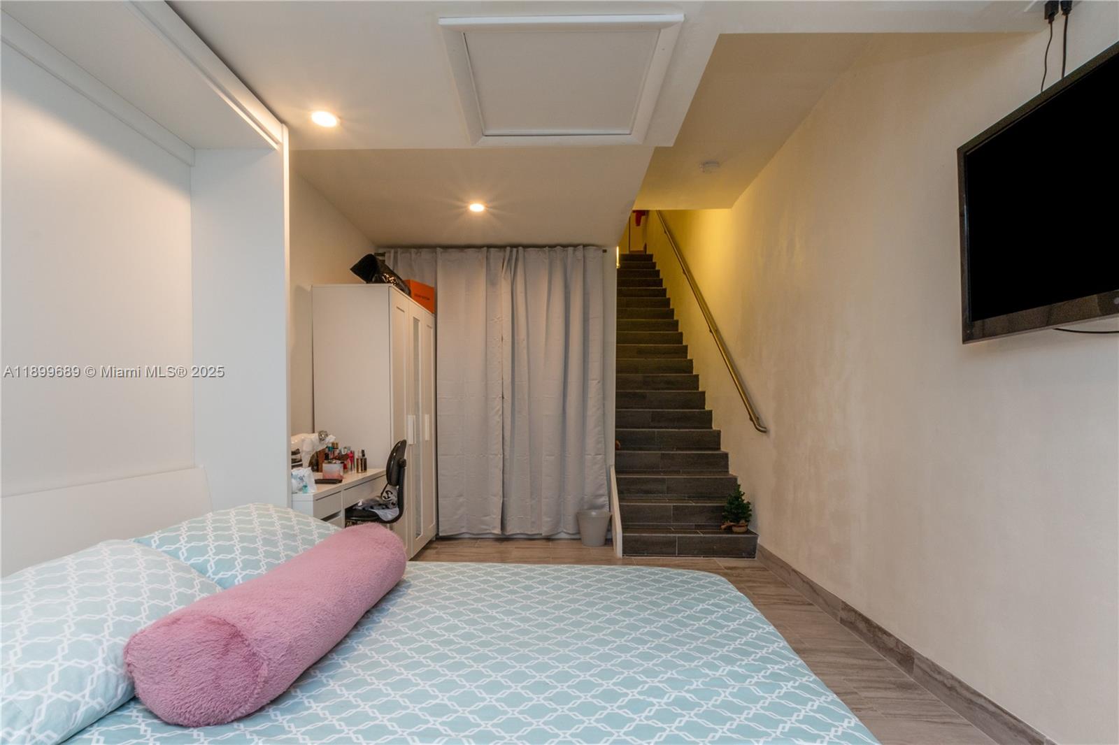 10245 NW 63rd Ter #207 Doral, FL 33178