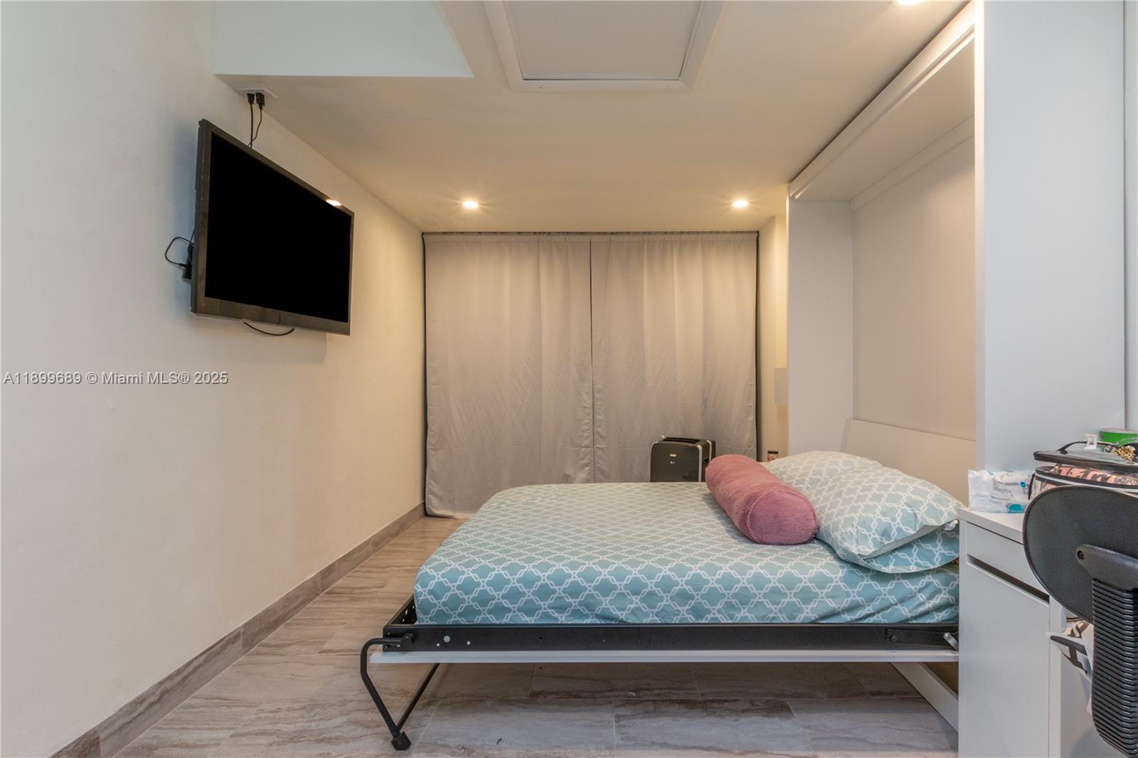 10245 NW 63rd Ter #207 Doral, FL 33178